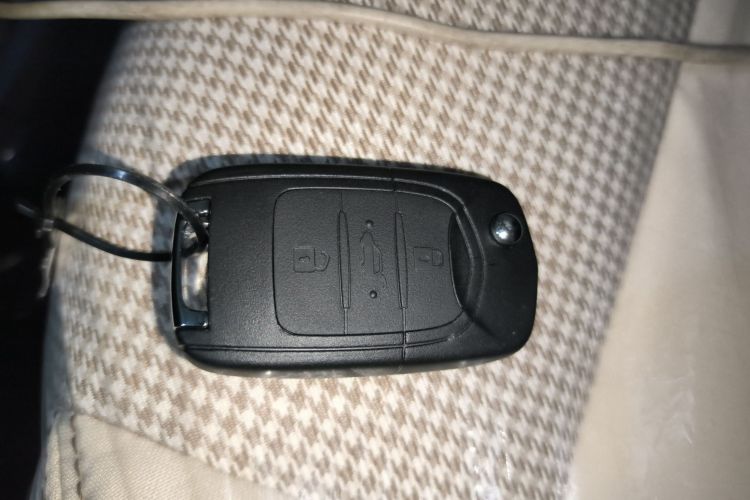 五菱汽车 宏光MINIEV 2025款 四门版 进阶款中控内饰11