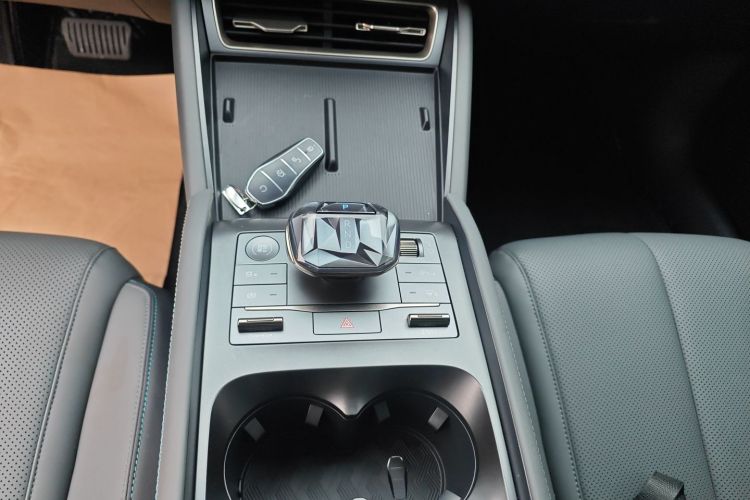 比亚迪 秦L 2024款 DM-i 80KM超越型中控内饰18