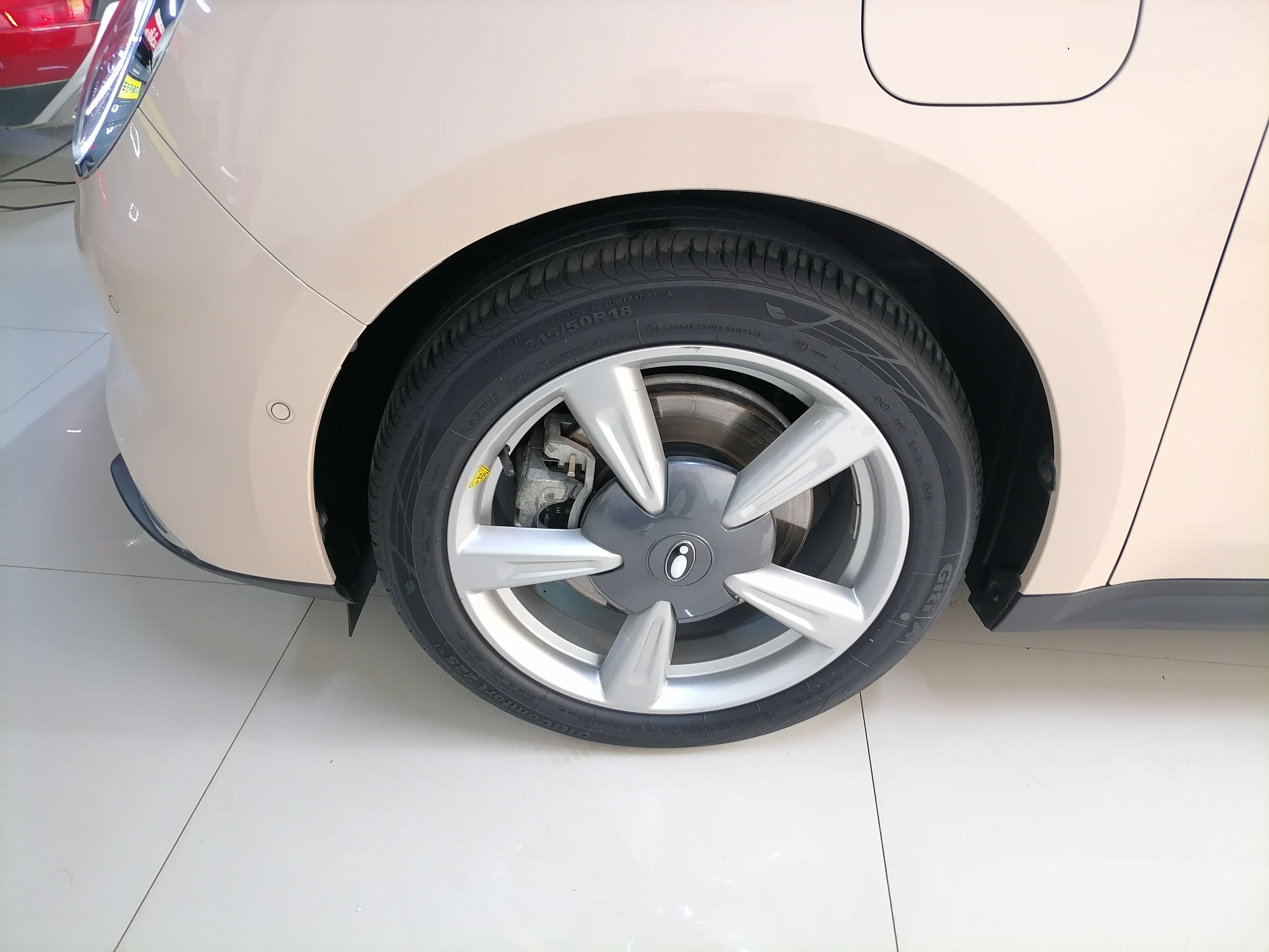 欧拉好猫 2021款 400km标准续航 雅典娜版 磷酸铁锂