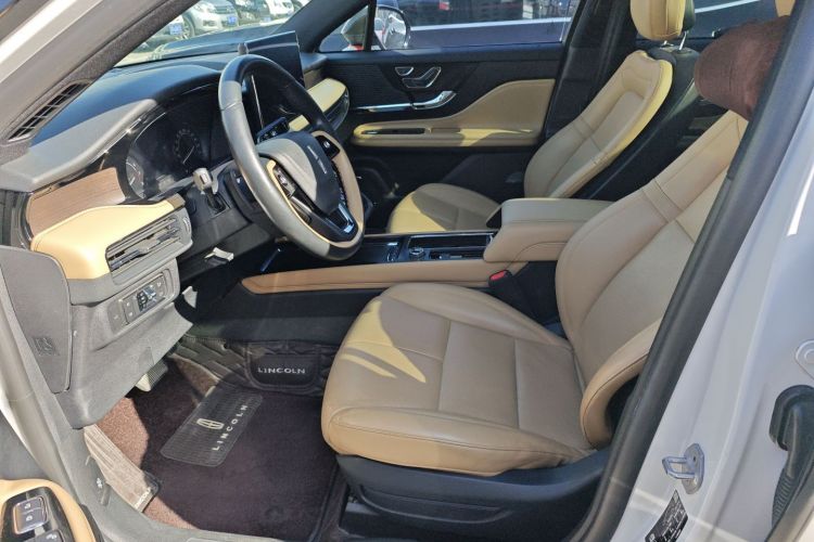 林肯 冒险家 2020款 2.0T 四驱尊雅版中控内饰19