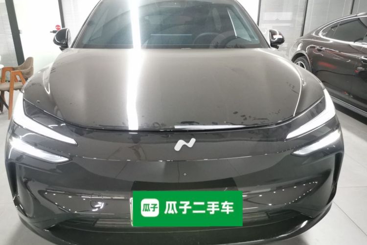 乐道L60 2024款 85kWh 四驱版车身外观2
