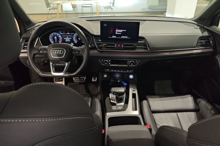 奥迪Q5L 2024款 45 TFSI 豪华动感型中控内饰12