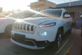 Jeep 自由光 2016款 2.4L 专业智能版