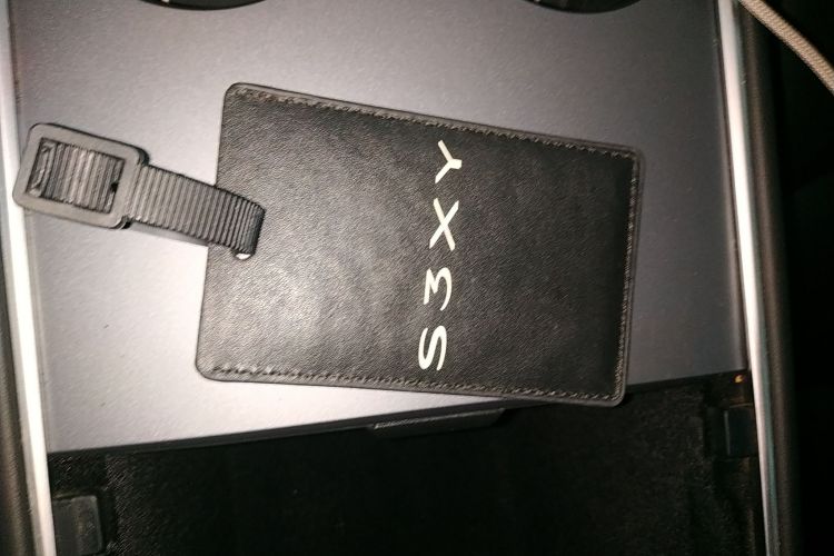 特斯拉 Model Y 2022款 改款 后轮驱动版中控内饰11