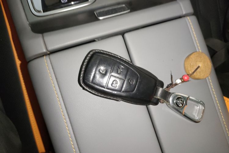 北京越野 北京BJ40 2024款 2.0T 全新城市猎人版 侠客型中控内饰7001