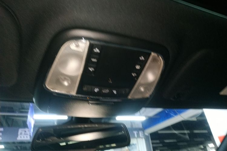 Jeep 大切诺基(进口) 2014款 3.6L 精英导航版中控内饰22