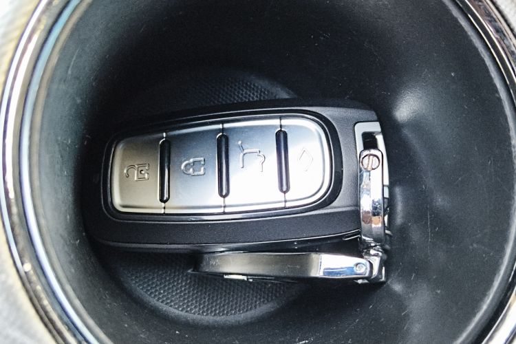 日产 天籁 2016款 2.0L XL舒适版中控内饰7001