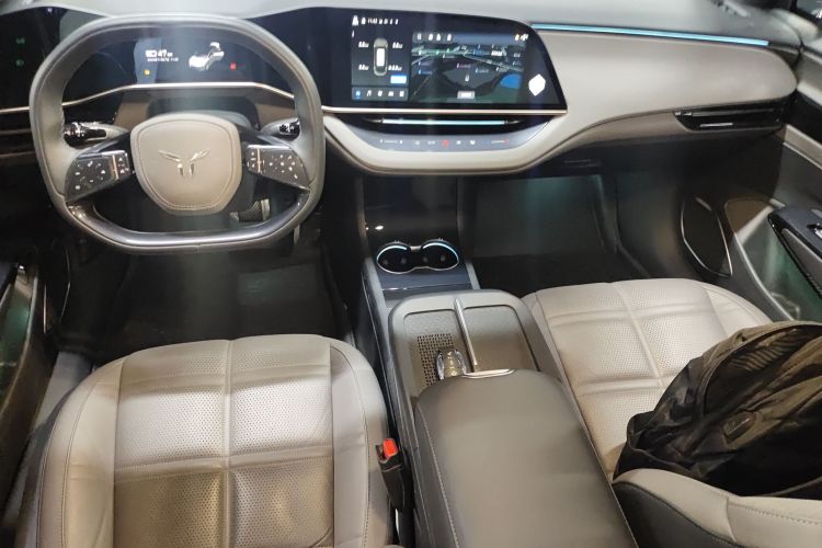 红旗EH7 2024款 690 Pro中控内饰12