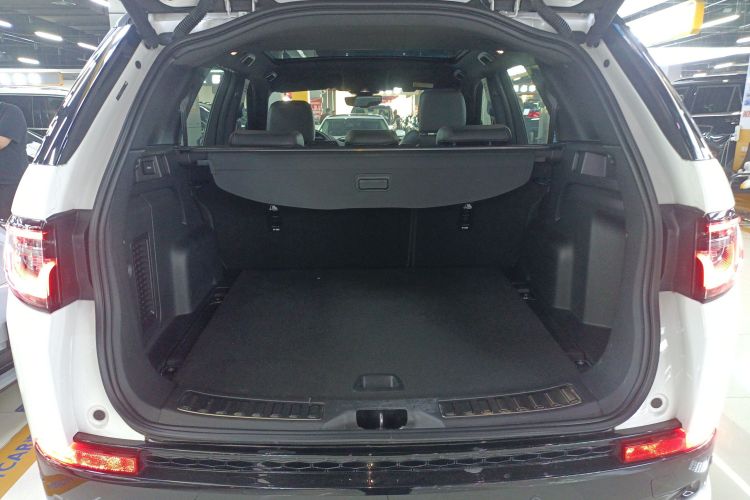 路虎 发现运动版 2020款 249PS R-Dynamic 性能版局部细节23