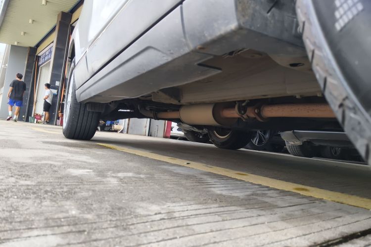 哈弗H6 2019款 运动版 1.5T 自动两驱精英型 国VI机舱底盘29