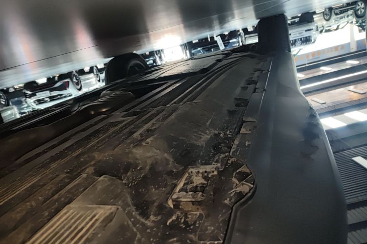 奔驰GLC 2023款 GLC 260 L 4MATIC 豪华型 5座局部细节9002