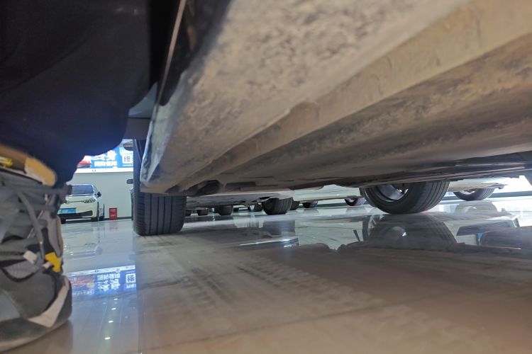 长安UNI-V 2023款 2.0T 领速版局部细节9001