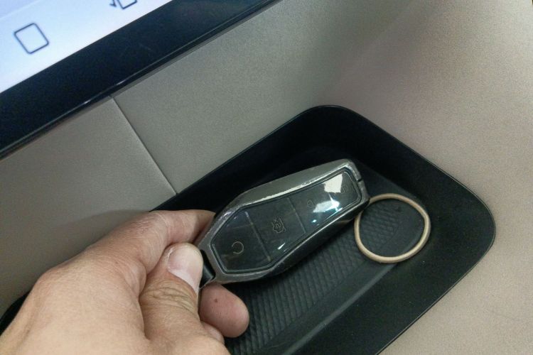 比亚迪 海豚 2023款 420km 自由版中控内饰11