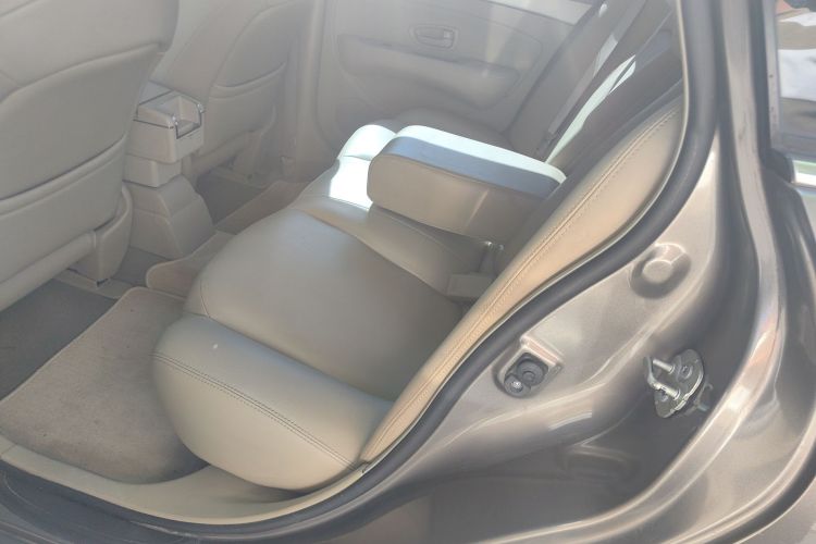 日产 轩逸 2016款 经典 1.6XE 手动领先版中控内饰7004