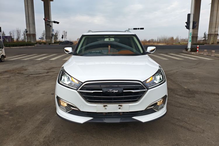 众泰T300 2017款 1.5T CVT尊享型车身外观2