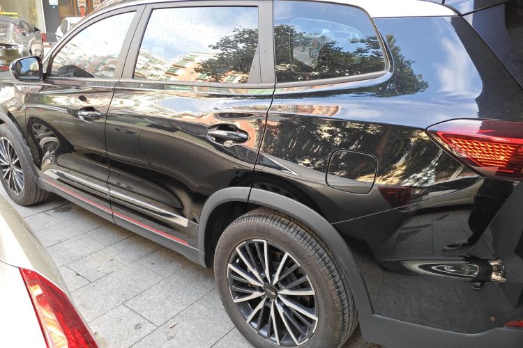 奇瑞 瑞虎8 PRO 2022款 390T 两驱天穹版 5座车身外观6002