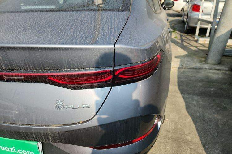 比亚迪 秦PLUS 2025款 DM-i 智驾版 55KM领先型车身外观9