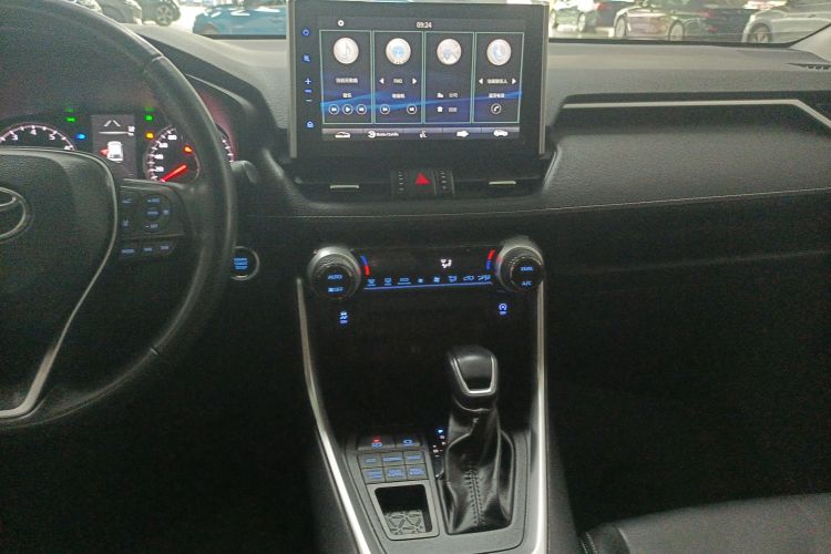 丰田 威兰达 2022款 2.0L CVT四驱豪华PLUS版局部细节16