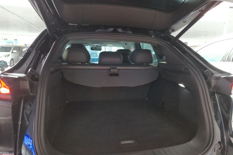 深蓝汽车 深蓝S07 2023款 620Max纯电版机舱底盘23