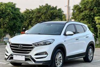 现代 途胜 2018款 1.6T 双离合两驱15周年特别版