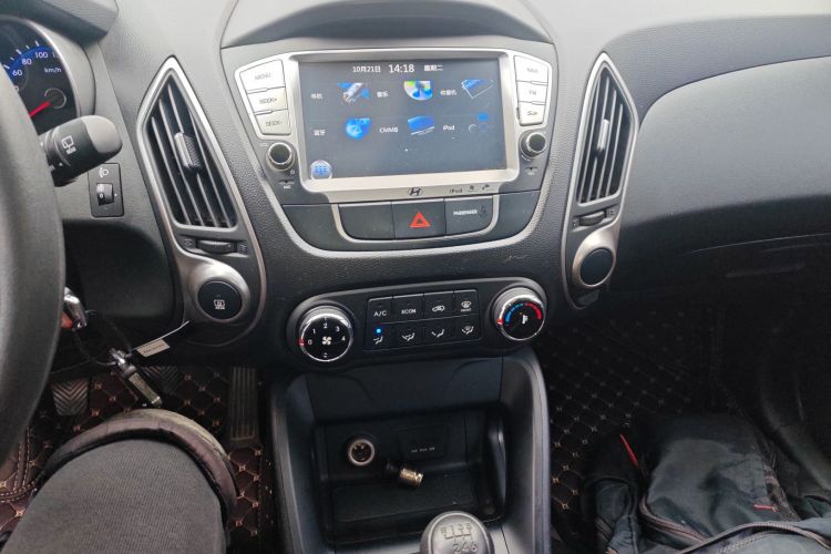 北京现代ix35 2013款 2.0L 手动两驱舒适型GL 国IV局部细节16