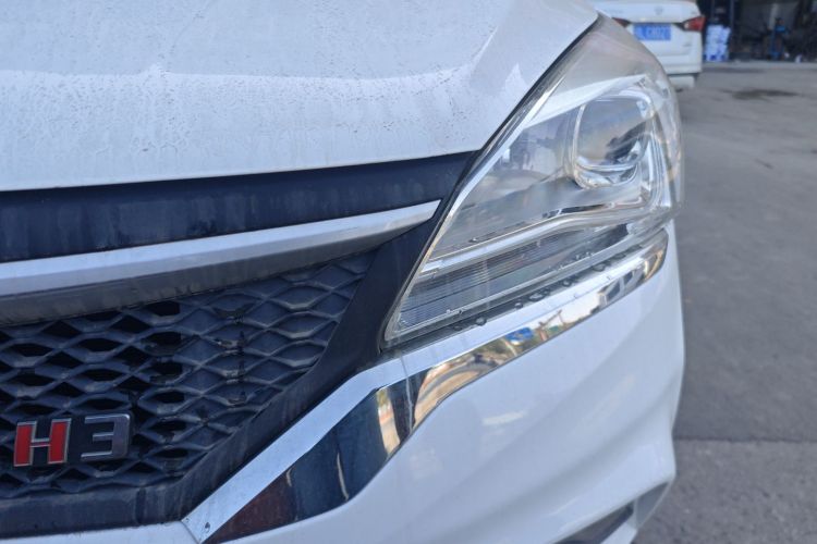 北汽幻速H3 2017款 1.5L 手动舒适天窗版局部细节36