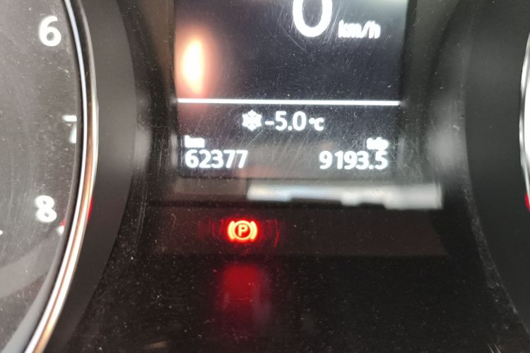 大众 迈腾 2018款 380TSI DSG 豪华型中控内饰15