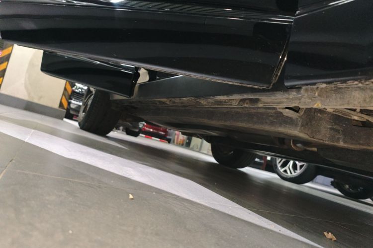 捷豹F-PACE 2020款 2.0T 赛旗版局部细节9001