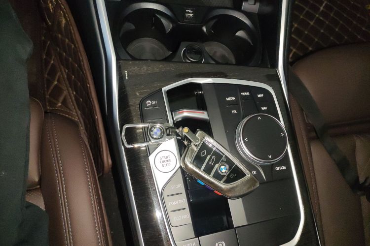 宝马3系 2023款 325Li M运动套装局部细节18