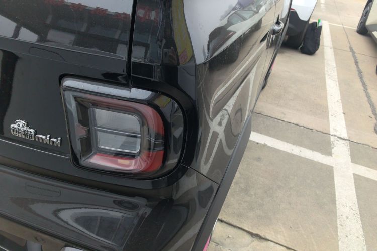 吉利银河 2025款 210km 熊猫卡丁车身外观9