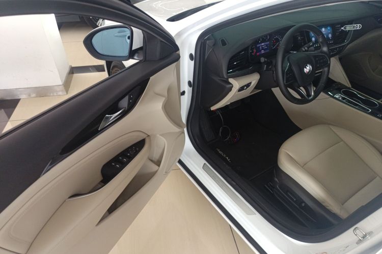 别克 君威 2020款 552T 精英型中控内饰7003