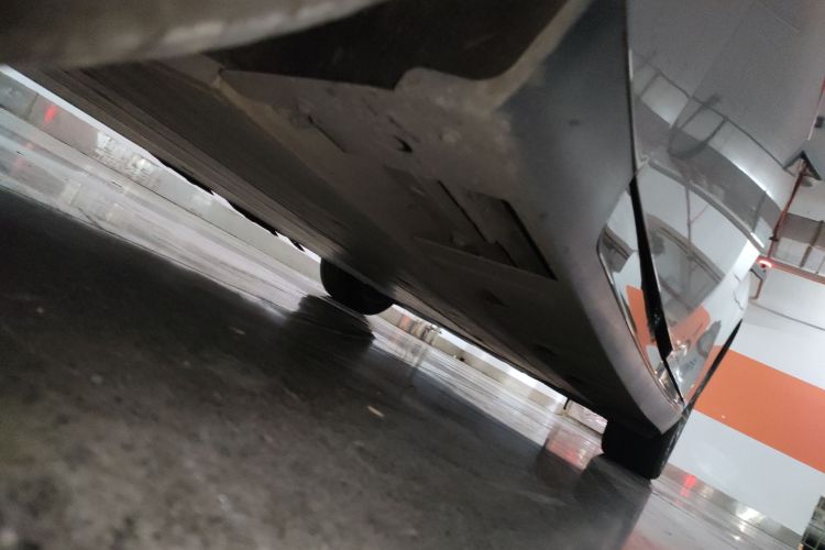 小鹏P7 2022款 586G局部细节9004