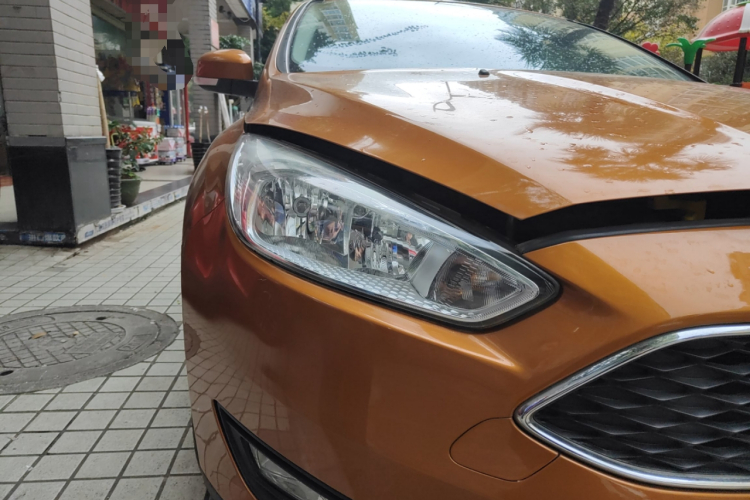 福特 福克斯 2017款 两厢 1.6L 手动舒适型智行版车身外观8