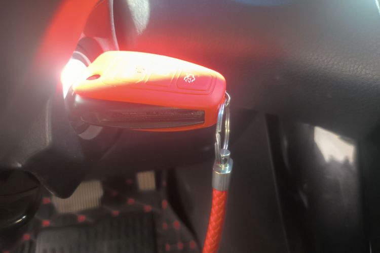 福特 福克斯 2018款 两厢经典 1.6L 自动风尚型智行版中控内饰11