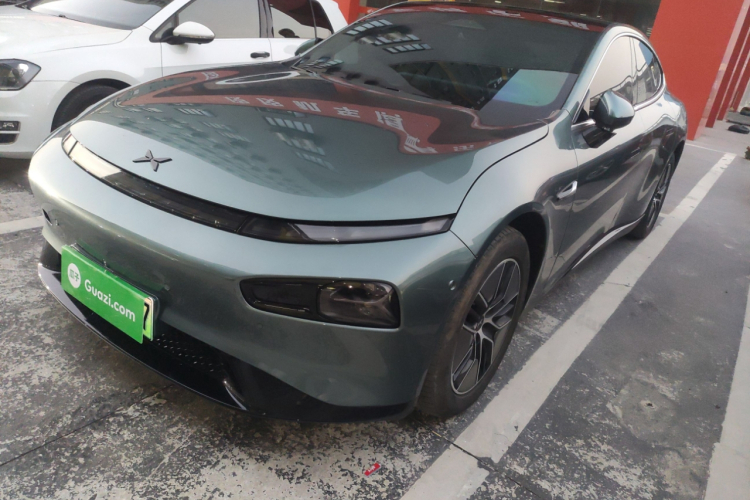 小鹏P7 2023款 P7i 702 Max车身外观1