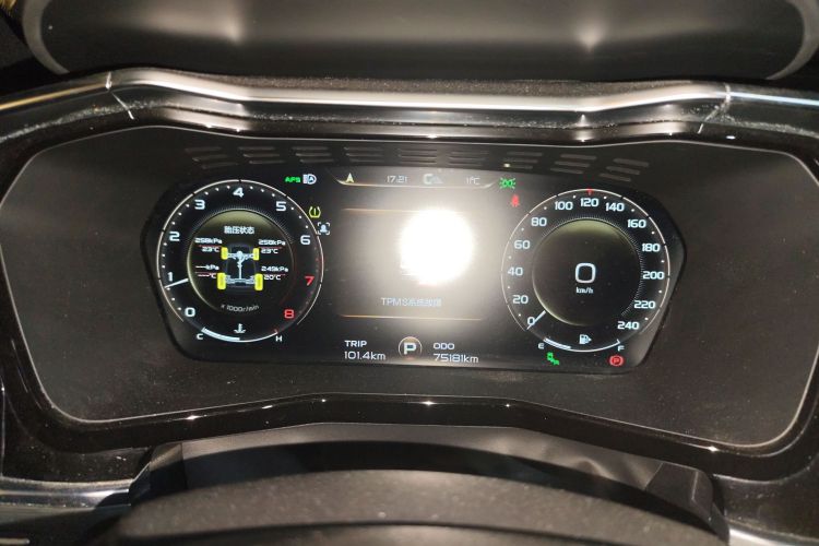 吉利汽车 星越 2020款 高能版 350T 驭星者AWD中控内饰14