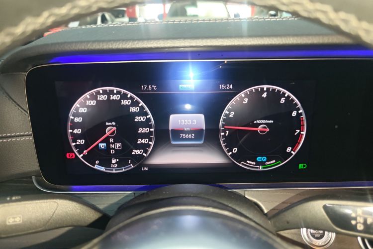 奔驰E级 2019款 E 260 L 运动型局部细节14