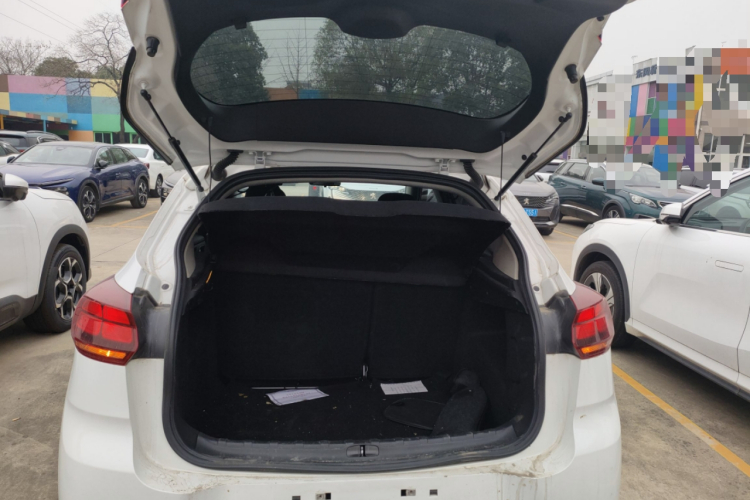 雪铁龙C3-XR 2021款 190THP DCT致尚版机舱底盘23