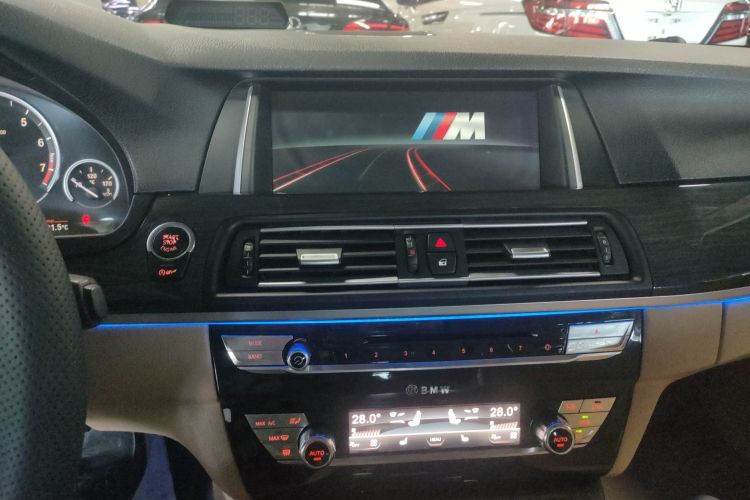 宝马5系 2014款 525Li 豪华设计套装局部细节16