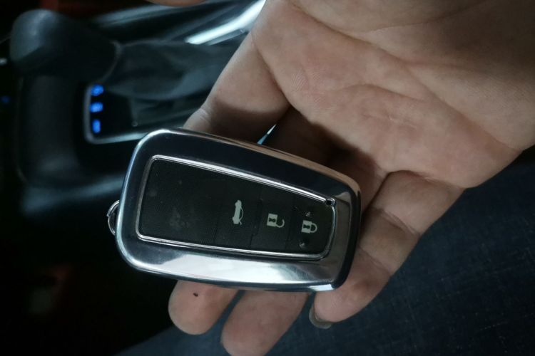 丰田 雷凌 2021款 185T CVT豪华版中控内饰7001