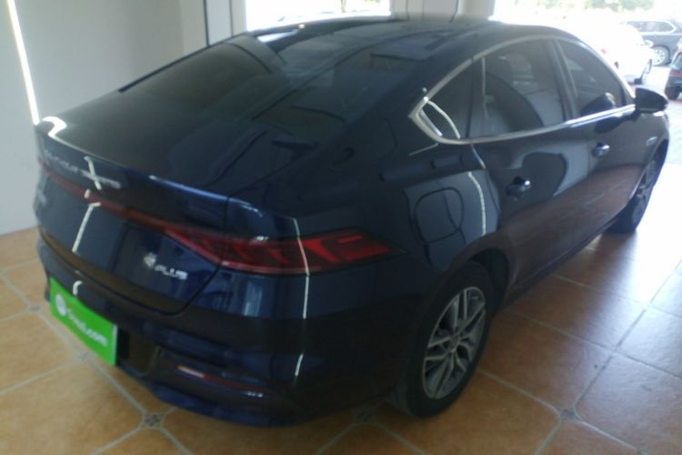 比亚迪 秦PLUS 2023款 冠军版 EV 420KM领先型车身外观7