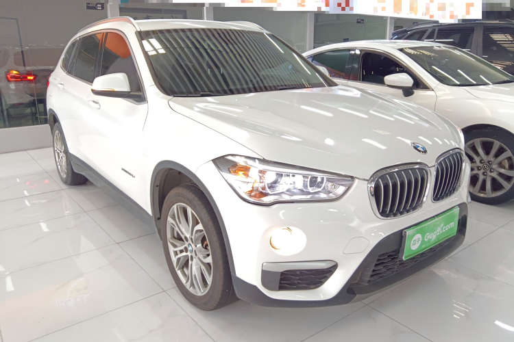 宝马X1 2018款 sDrive20Li 领先型车身外观6002