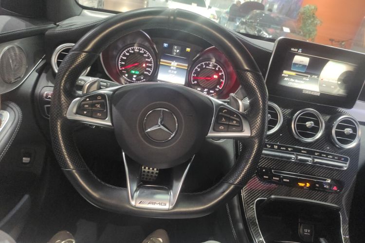 奔驰GLC AMG 2018款 AMG GLC 63 4MATIC+中控内饰13