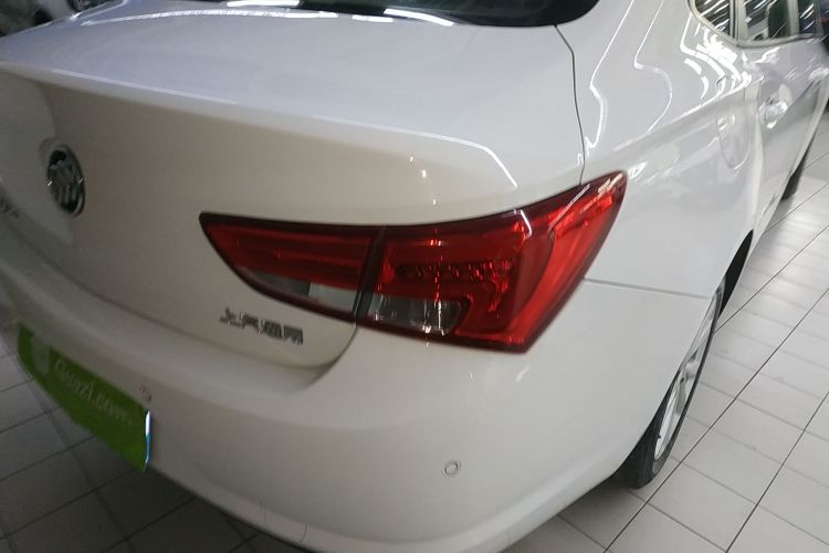 别克 威朗 2019款 三厢 15S 自动领先型车身外观9