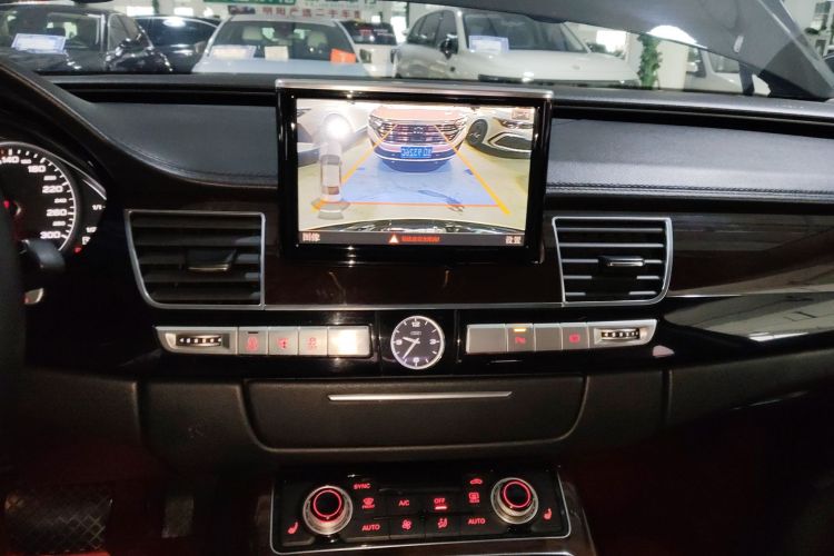 奥迪A8 2016款 A8L 45 TFSI quattro时尚型局部细节16