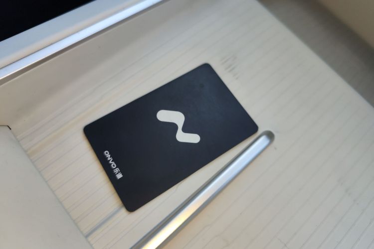 乐道L60 2024款 60kWh 后驱版中控内饰7001