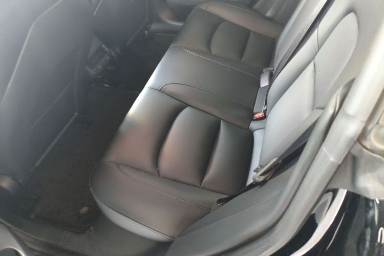 特斯拉 Model 3 2022款 后轮驱动版中控内饰7004