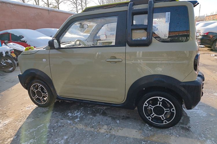 吉利银河 2025款 210km 熊猫骑士车身外观4