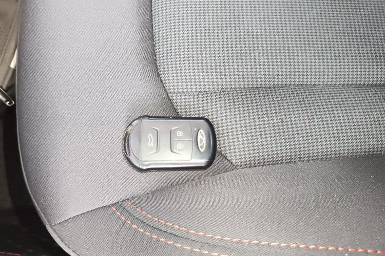 奇瑞 瑞虎5 2017款 1.5T 手动舒适版中控内饰11