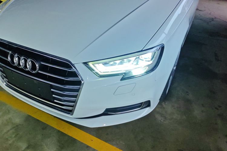 奥迪A3 2018款 30周年年型 Sportback 40 TFSI 风尚型局部细节36